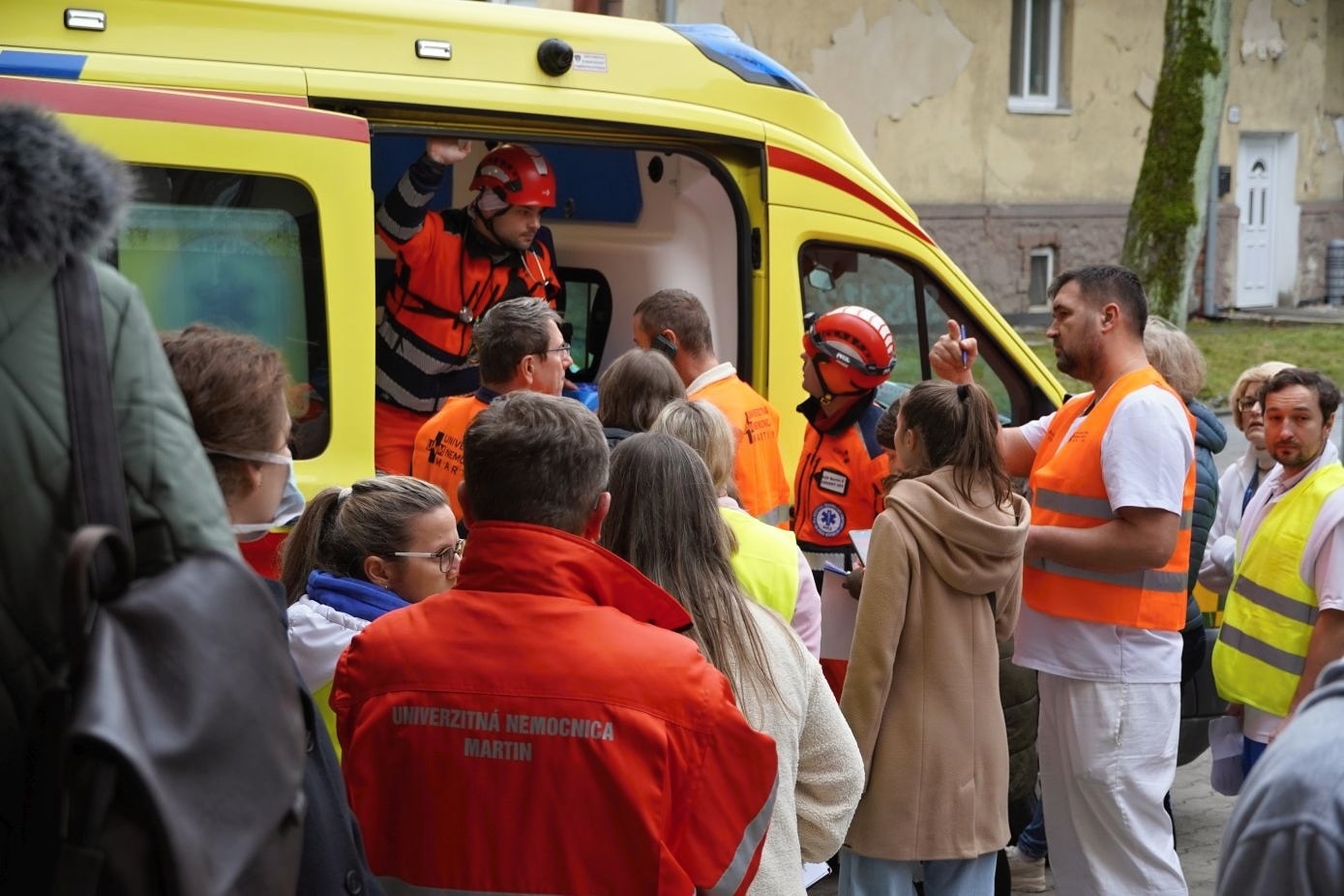 Pozrieť Univerzitná nemocnica Martin úspešne preverila traumaplán v rámci cvičenia „Tunel Višňové“